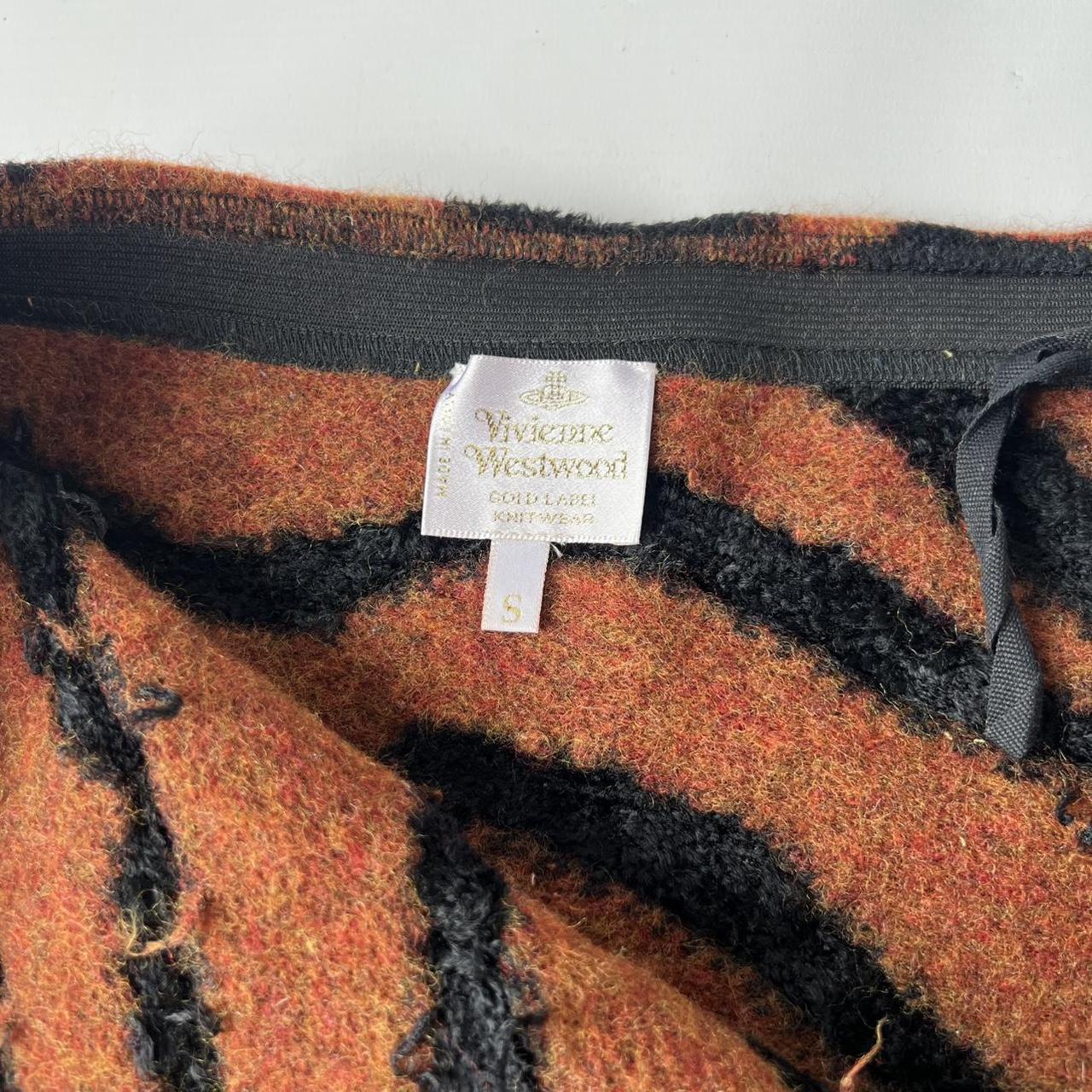 VIVIENNE WESTWOOD A/W 2001 Skirt